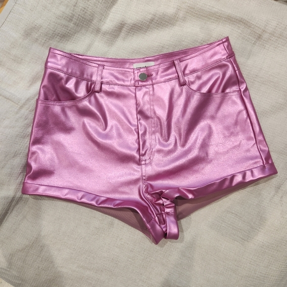 Superdown metallic hot shorts - Picture 5 of 7